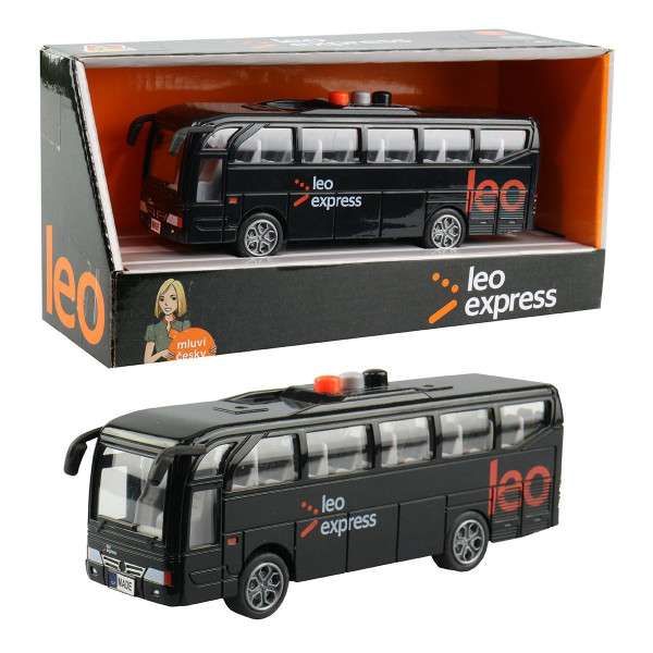 Autobus Leo express na baterie mluví česky