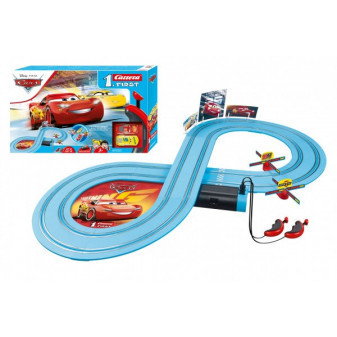 Carrera autodráha First Auta Cars 2,4m plast + 2 auta na baterie