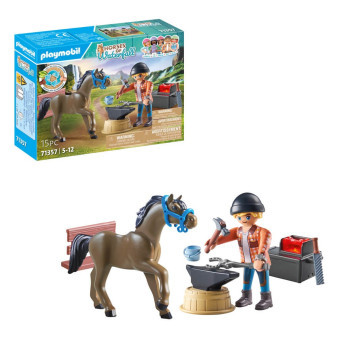 Playmobil® 71357 Horses of Waterfall Kovář Ben a Achilles